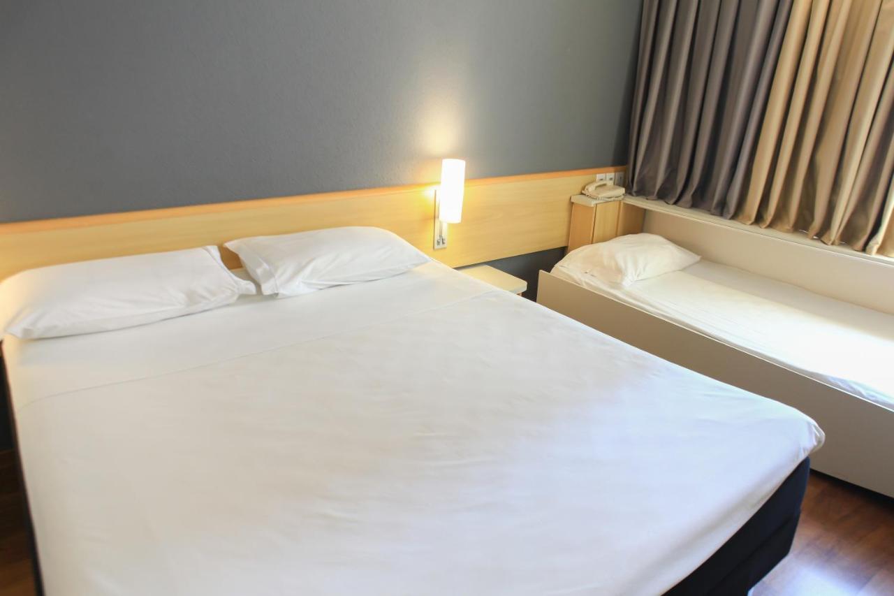 Hotel Ibis Sao Jose Dos Campos Colinas Esterno foto