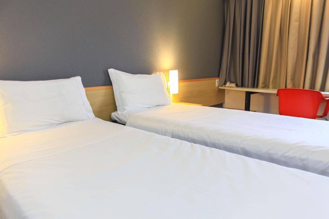 Hotel Ibis Sao Jose Dos Campos Colinas Esterno foto