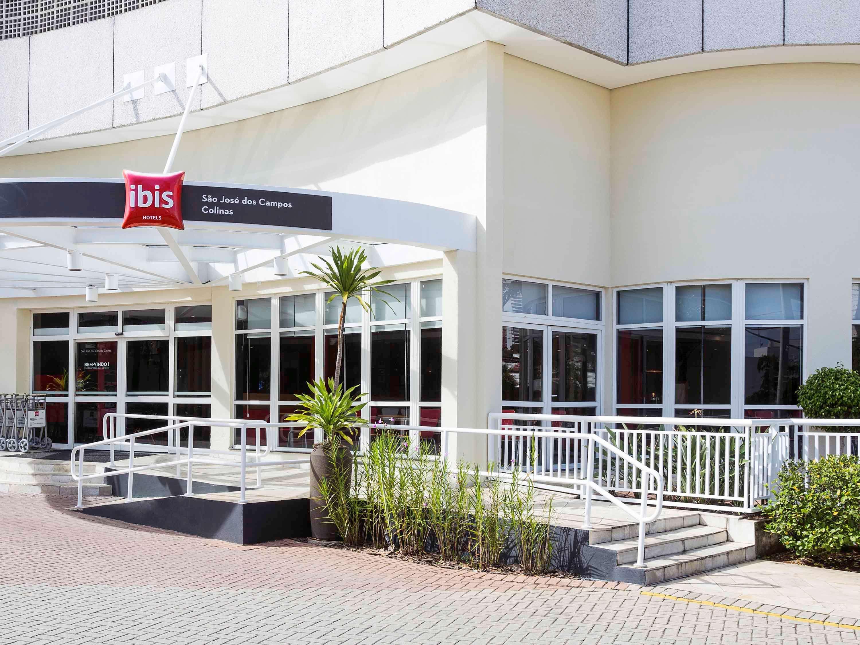 Hotel Ibis Sao Jose Dos Campos Colinas Esterno foto