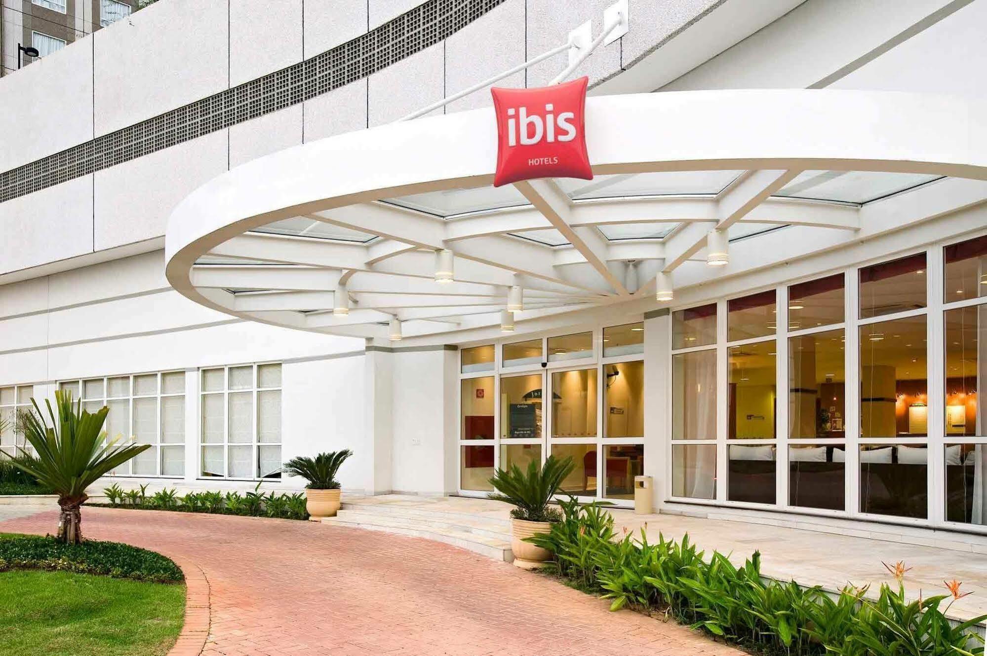 Hotel Ibis Sao Jose Dos Campos Colinas Esterno foto